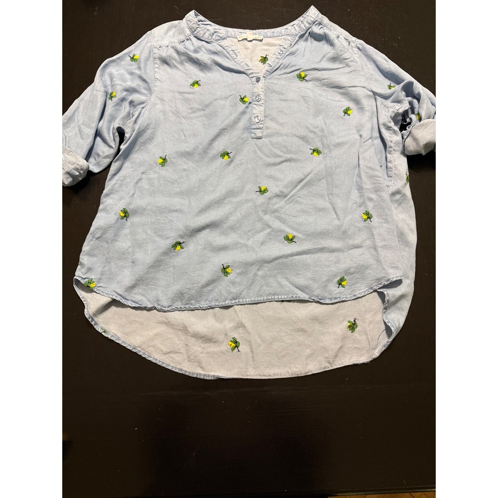 Jane + Delancey Women 1X Blue Chambray Lemon Embroidered Henley High Low Top